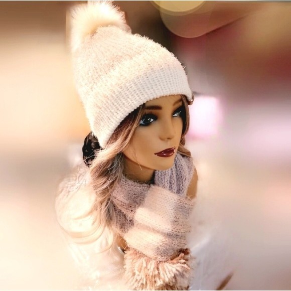 ? HOST PICK ? Hat & Scarf \'Coconut Cream\' Winter Set, fits Teens and Women main image 11